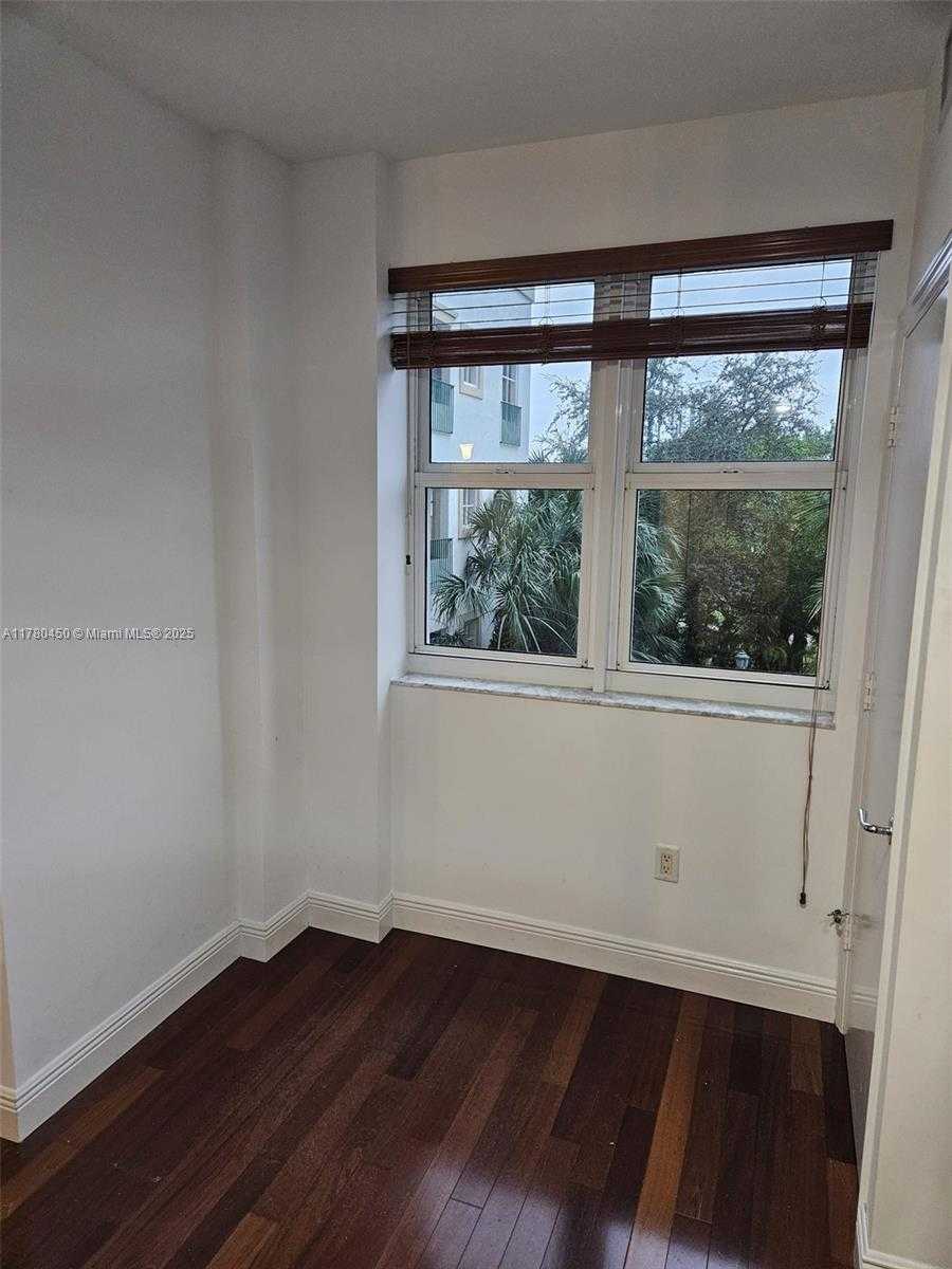 Small Image of 20000 EAST COUNTRY CLUB DR #302, Aventura Number 13