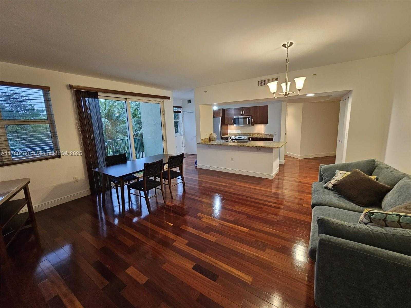 Small Image of 20000 EAST COUNTRY CLUB DR #302, Aventura Number 14