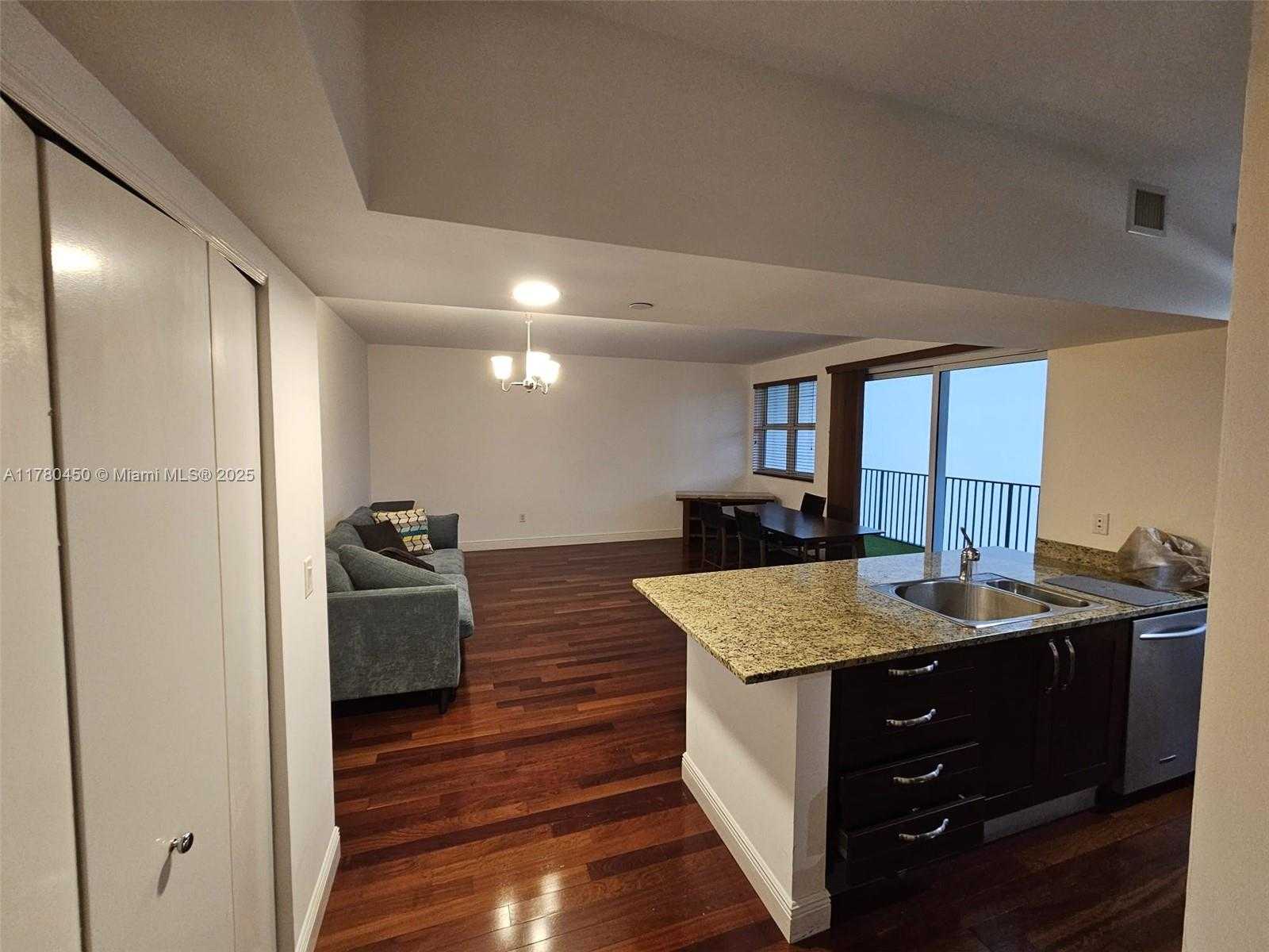 Small Image of 20000 EAST COUNTRY CLUB DR #302, Aventura Number 16