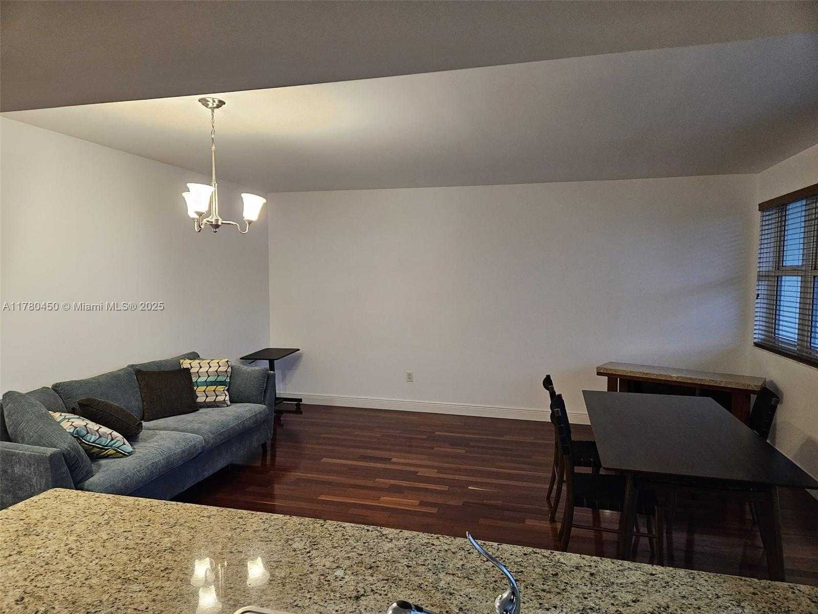 Small Image of 20000 EAST COUNTRY CLUB DR #302, Aventura Number 19
