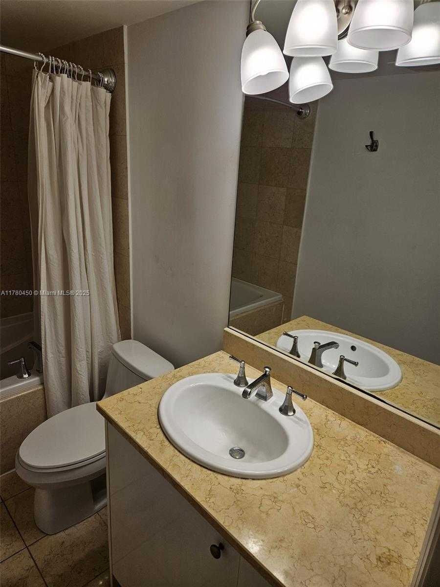 Small Image of 20000 EAST COUNTRY CLUB DR #302, Aventura Number 24