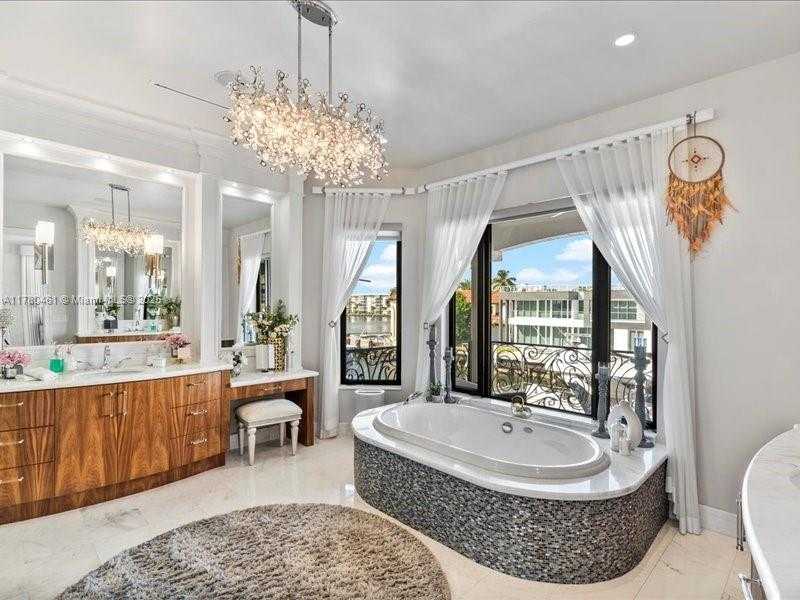 Small Image of 3301 NORTH EAST 170TH ST #3301, North Miami Beach Number 61