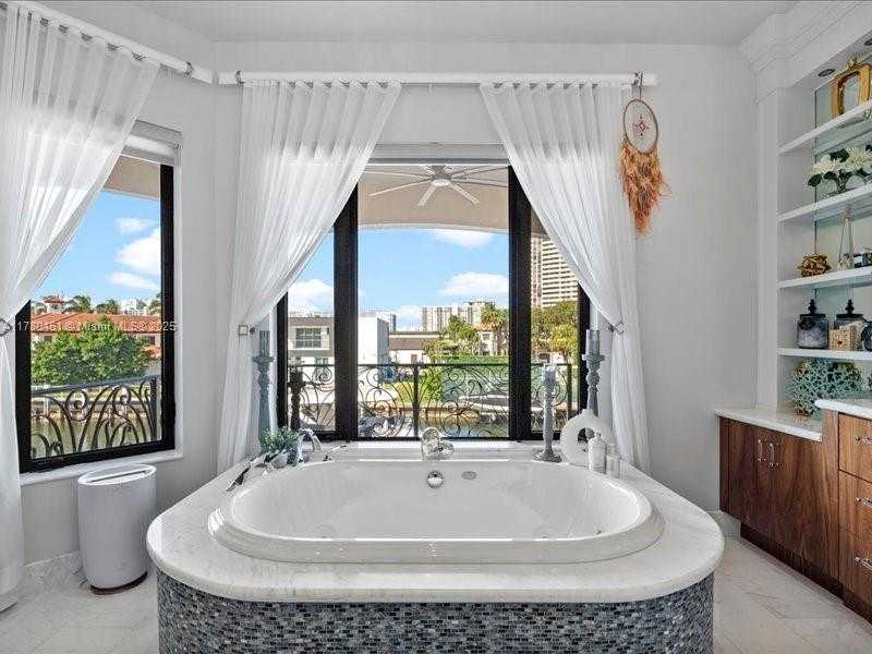 Small Image of 3301 NORTH EAST 170TH ST #3301, North Miami Beach Number 69