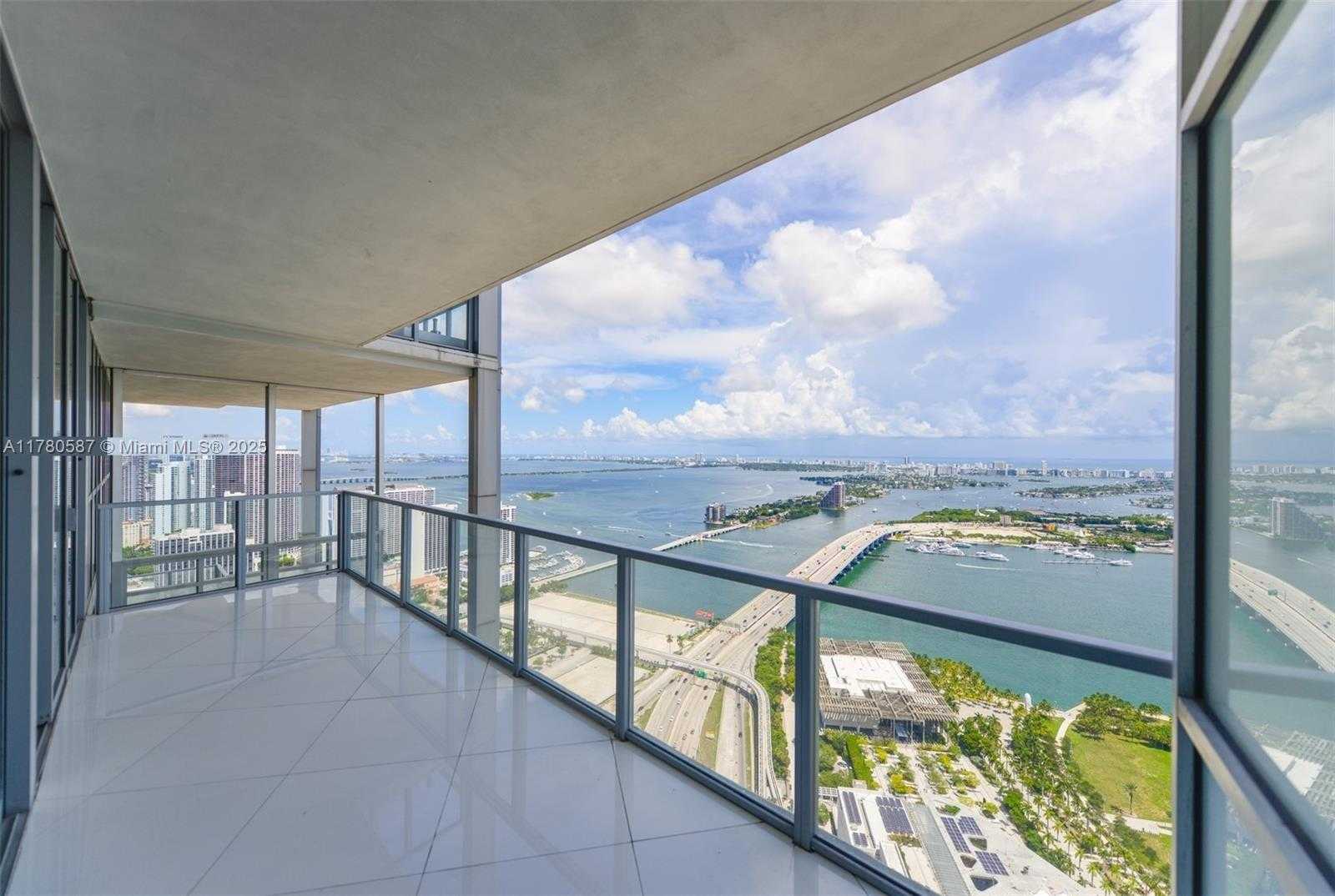 Small Image of 1100 BISCAYNE BLVD #5204, Miami Number 2