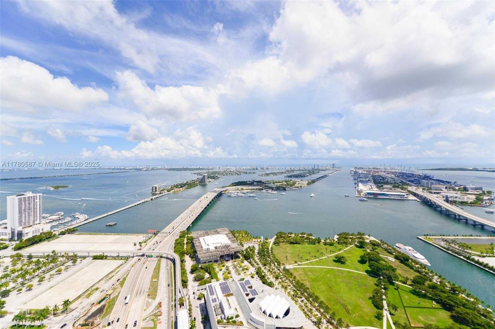 Small Image of 1100 BISCAYNE BLVD #5204, Miami Number 4