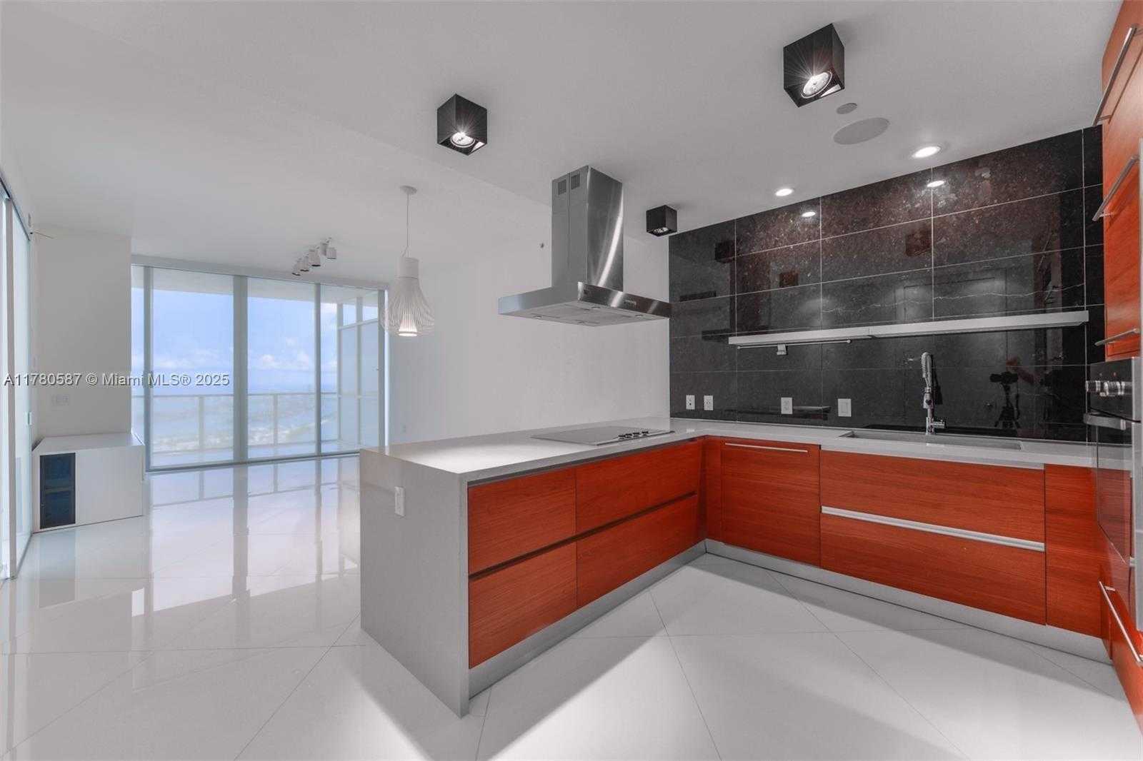 Small Image of 1100 BISCAYNE BLVD #5204, Miami Number 6