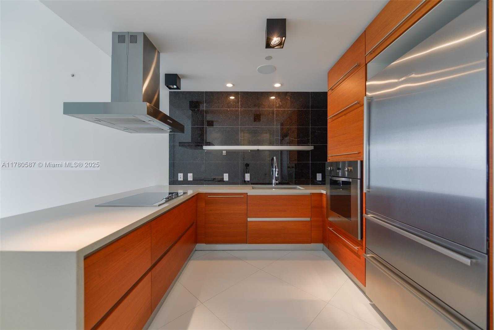 Small Image of 1100 BISCAYNE BLVD #5204, Miami Number 7