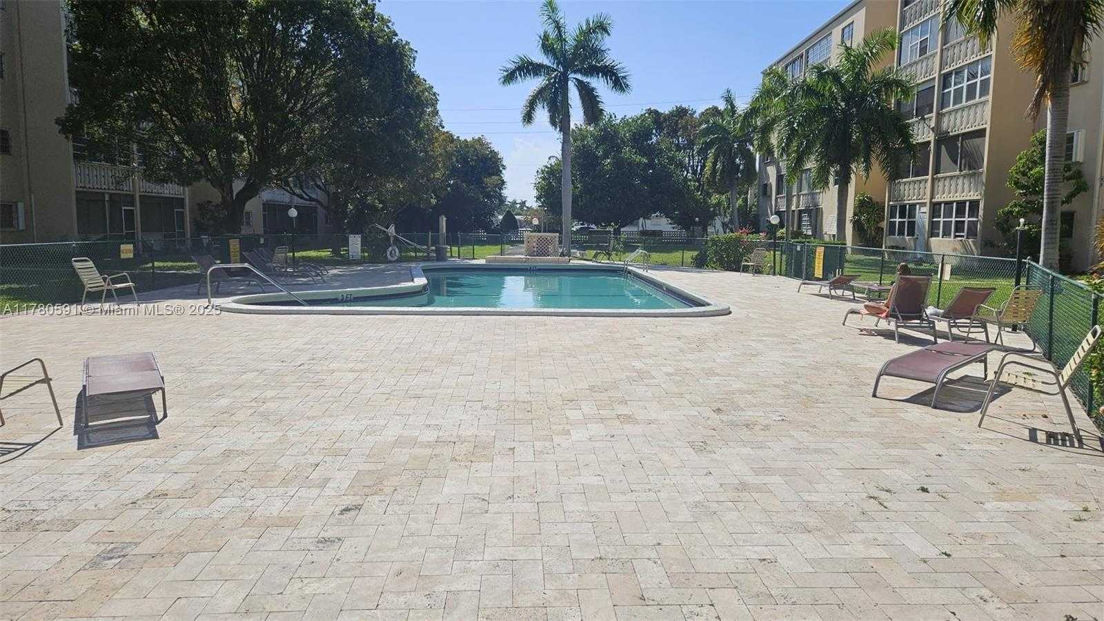 Small Image of 218 NORTH EAST 12TH AVE #107, Hallandale Beach Number 10