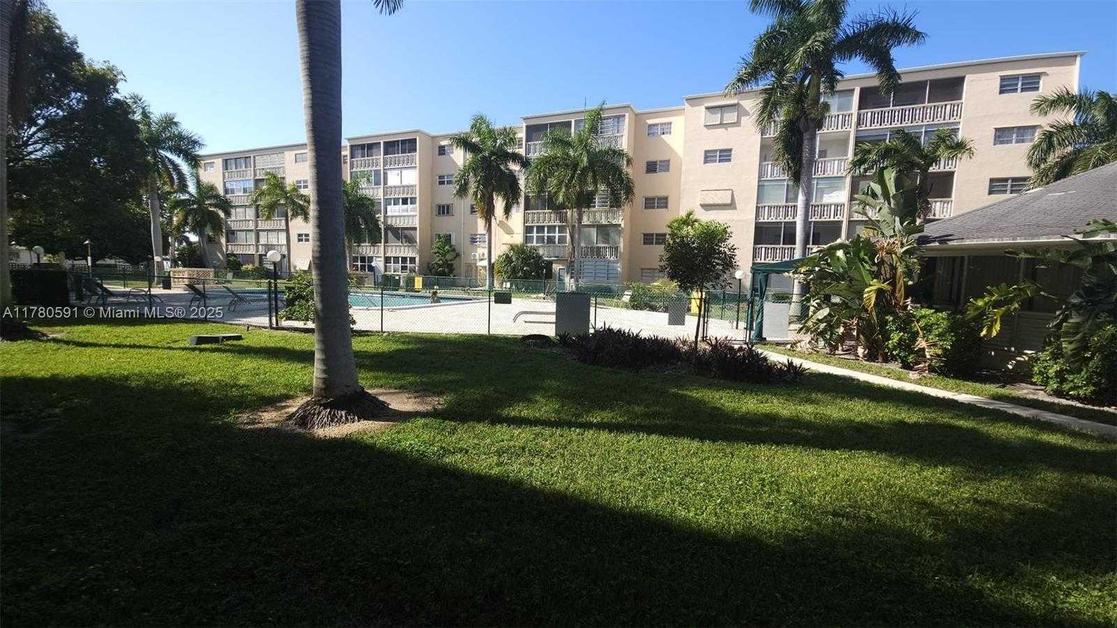 Small Image of 218 NORTH EAST 12TH AVE #107, Hallandale Beach Number 12