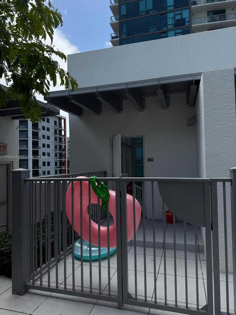 Small Image of 3301 NORTH EAST 1ST AVE #PH-11, Miami Number 15