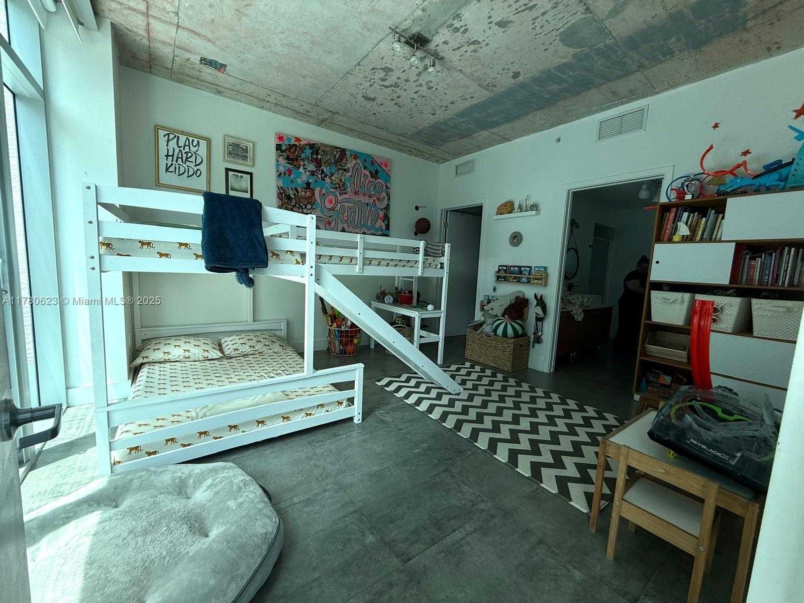 Small Image of 3301 NORTH EAST 1ST AVE #PH-11, Miami Number 4