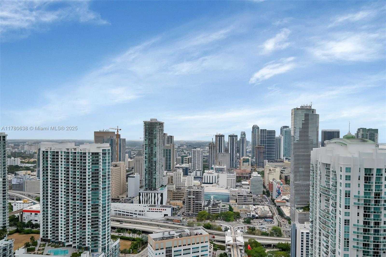 Small Image of 68 SOUTH EAST 6TH ST #3911, Miami Number 41