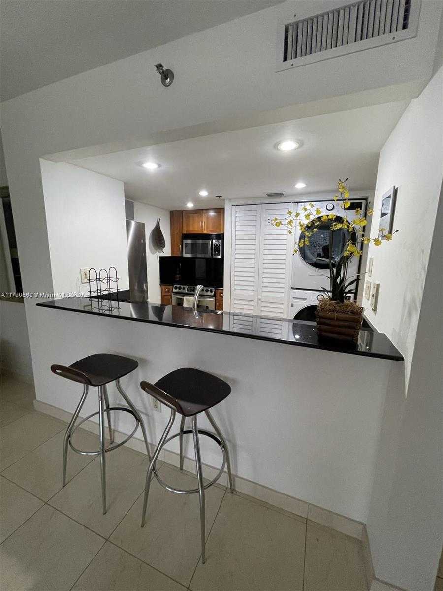 Small Image of 540 BRICKELL KEY DR #1211, Miami Number 16