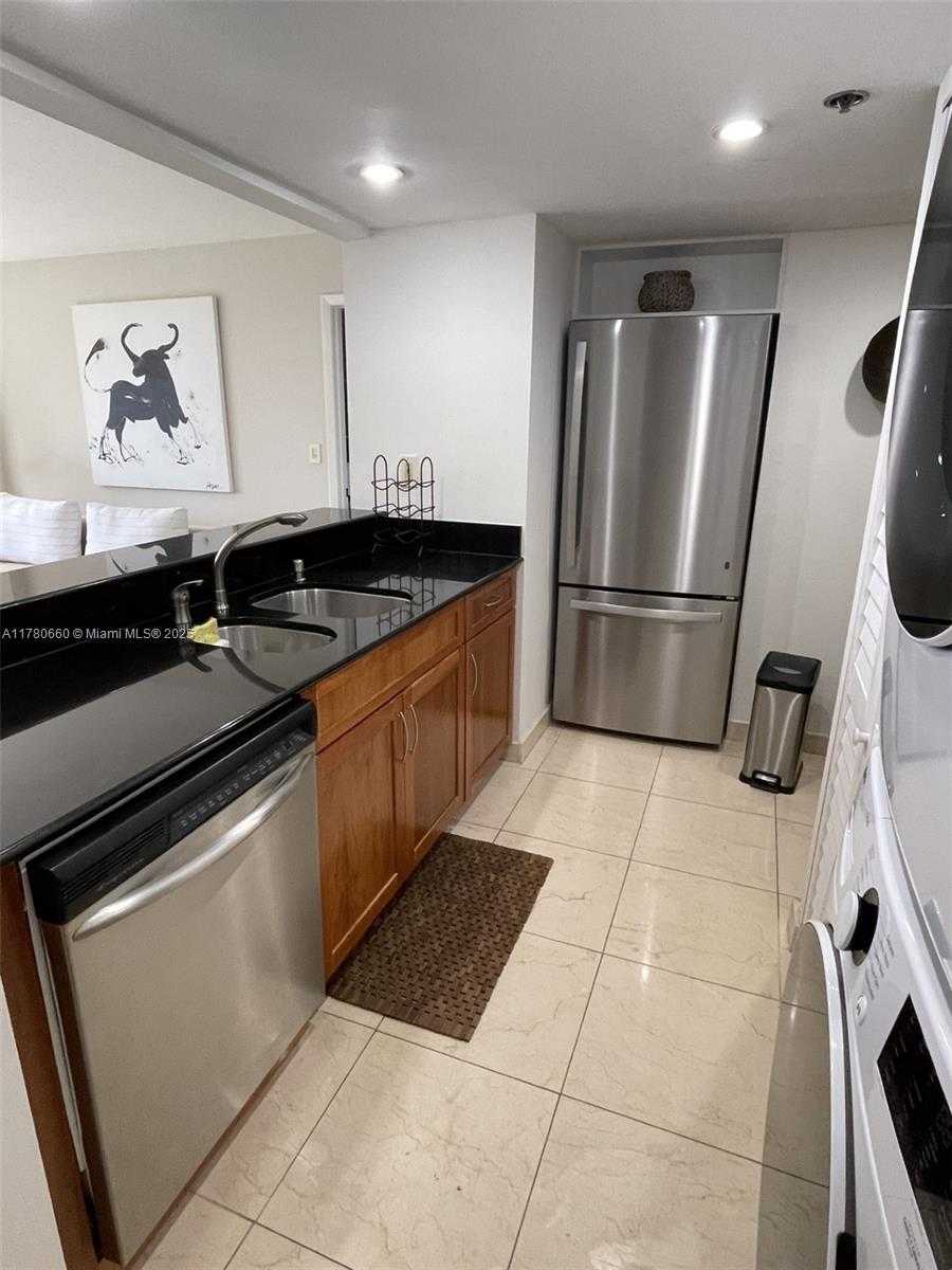 Small Image of 540 BRICKELL KEY DR #1211, Miami Number 17