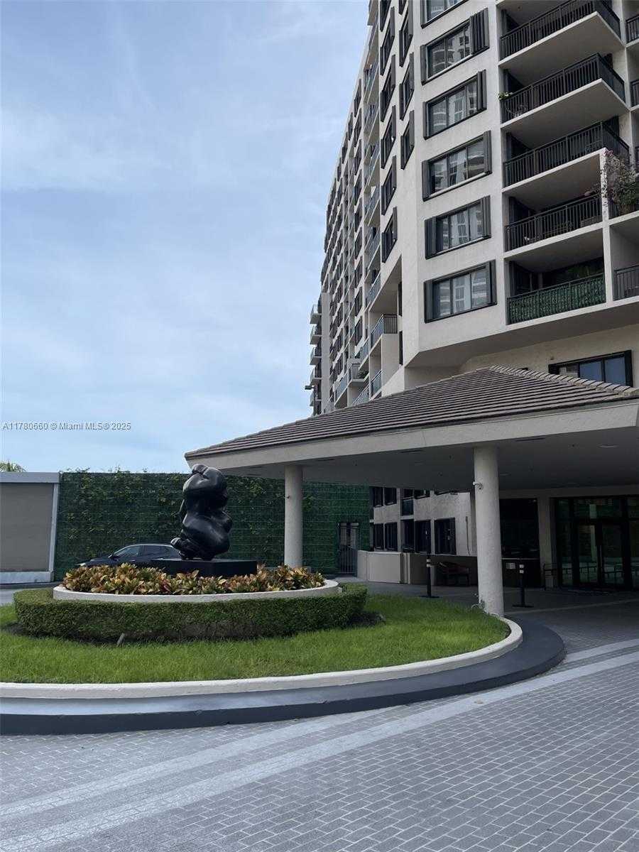 Small Image of 540 BRICKELL KEY DR #1211, Miami Number 4