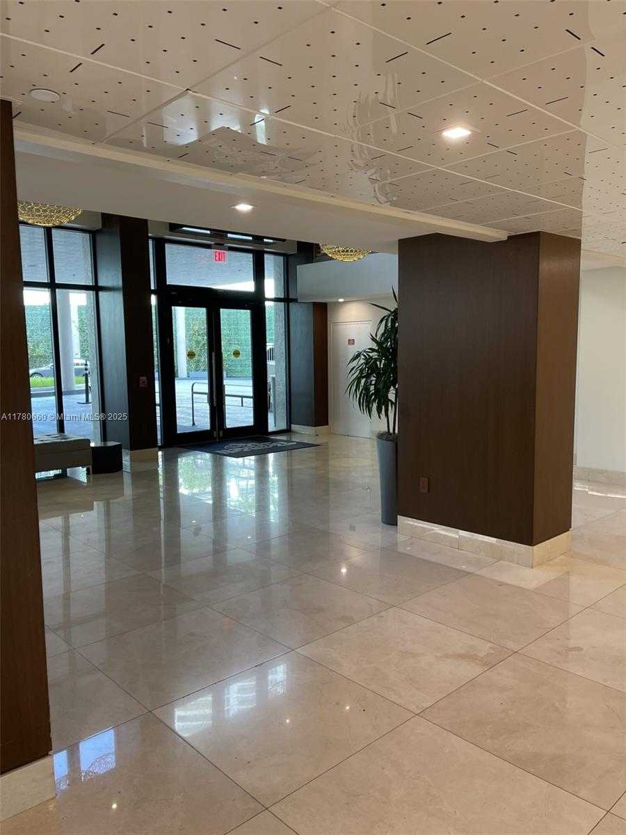 Small Image of 540 BRICKELL KEY DR #1211, Miami Number 8