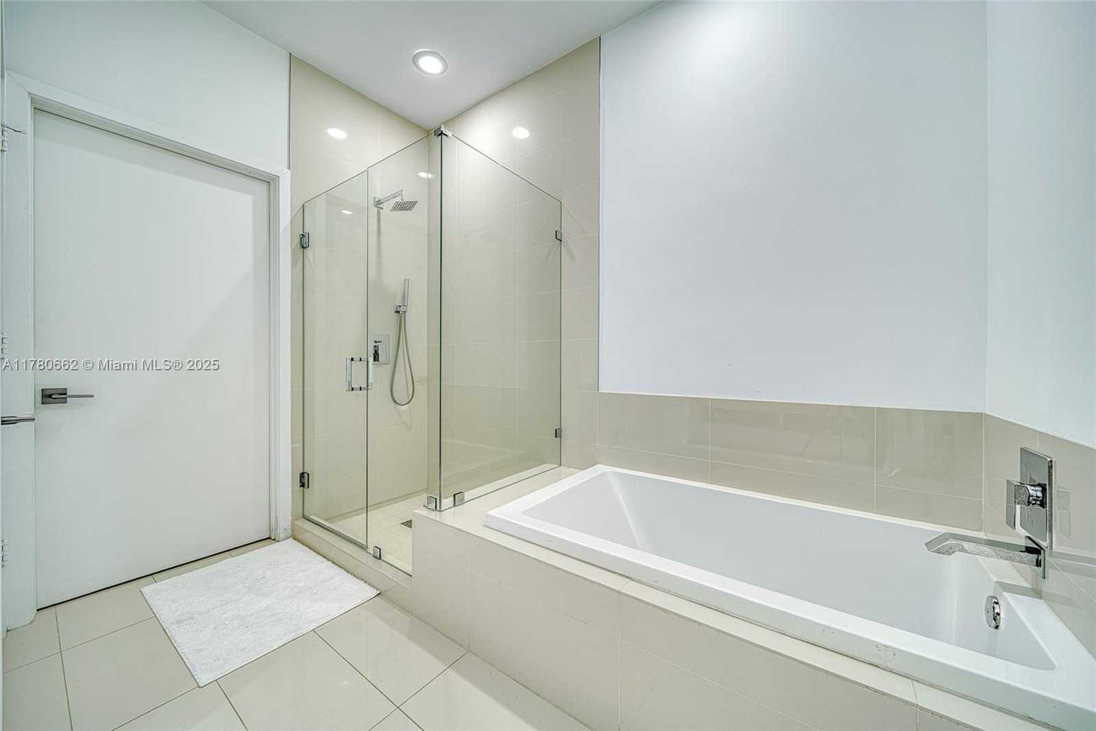 Small Image of 45 SOUTH WEST 9TH ST #4504, Miami Number 12
