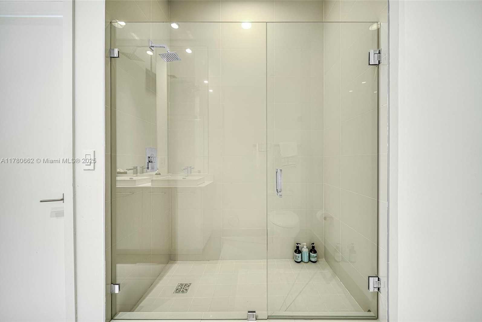 Small Image of 45 SOUTH WEST 9TH ST #4504, Miami Number 18