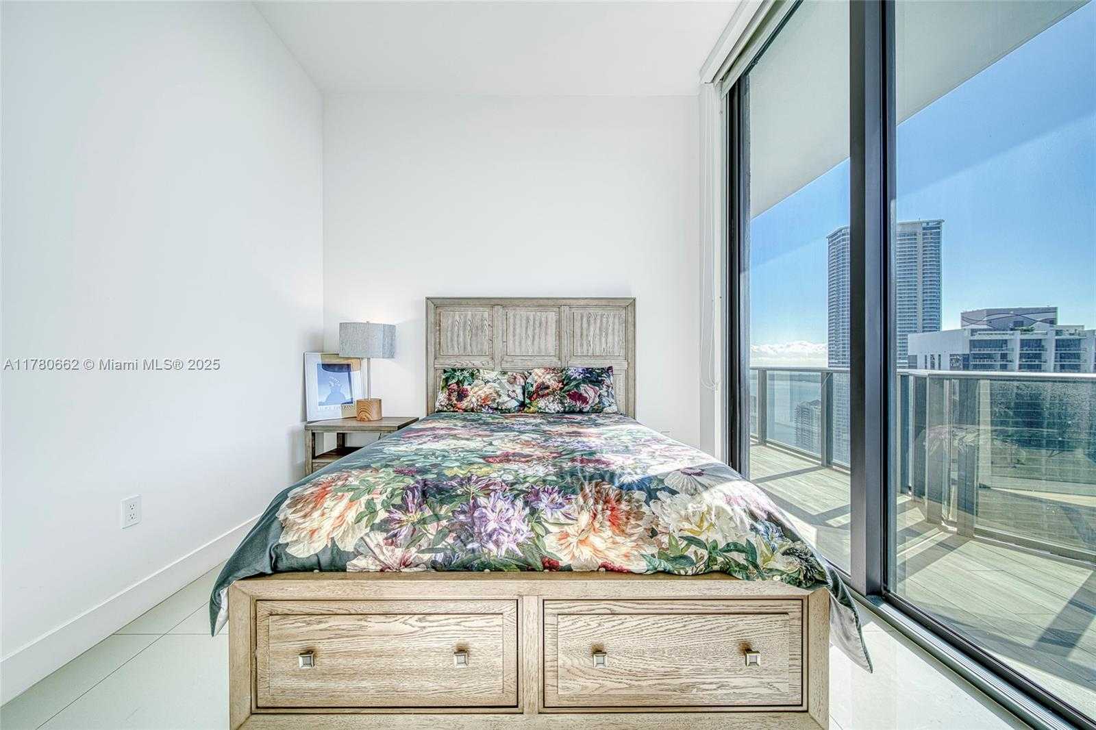 Small Image of 45 SOUTH WEST 9TH ST #4504, Miami Number 24