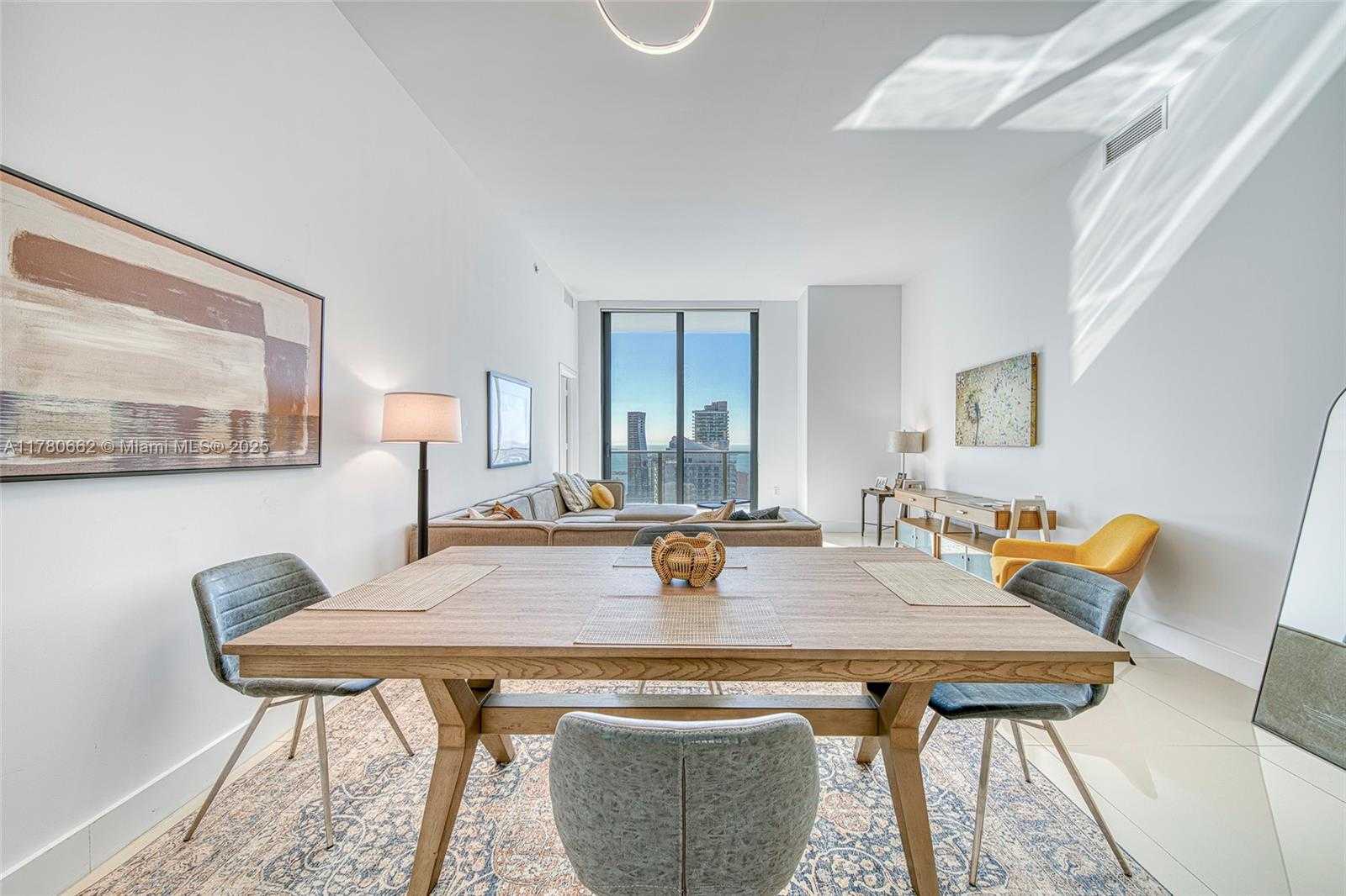Small Image of 45 SOUTH WEST 9TH ST #4504, Miami Number 5
