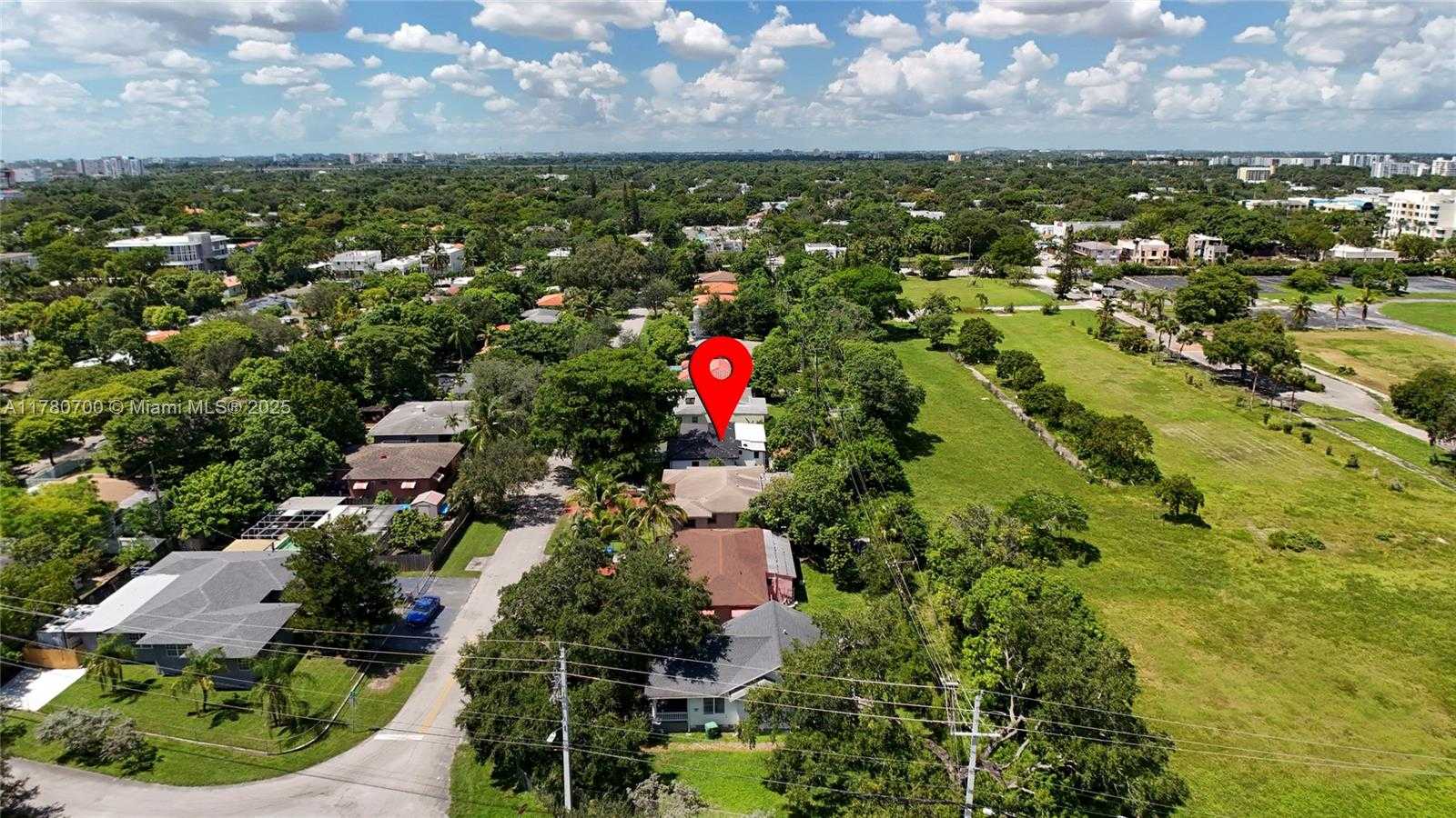 Small Image of 281 NORTH EAST 48TH TER, Miami Number 35