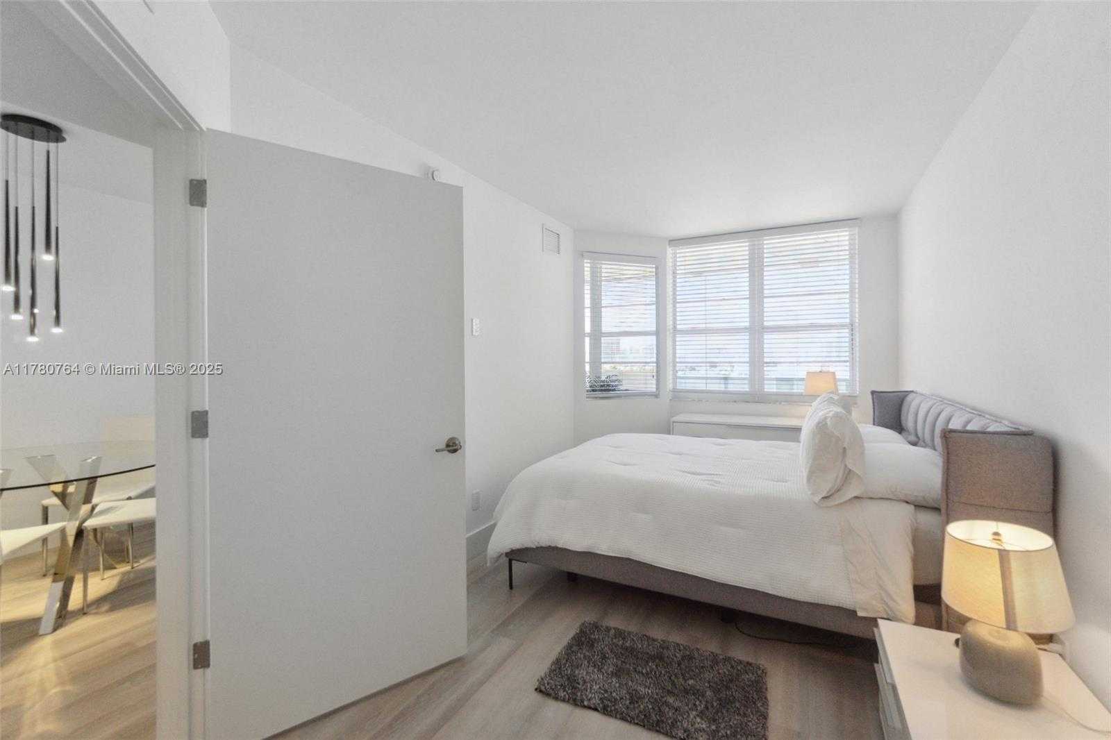 Small Image of 100 LINCOLN RD #1218, Miami Beach Number 12
