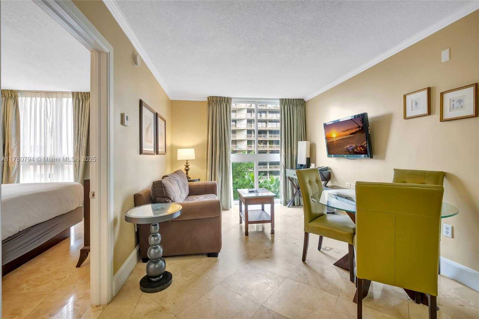 Small Image of 2951 SOUTH BAYSHORE DR #815, Miami Number 2