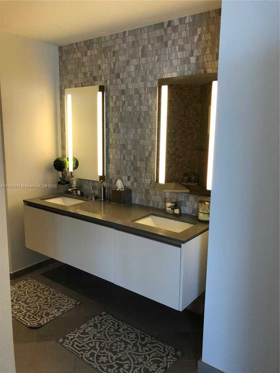 Small Image of 88 SOUTH WEST 7TH ST #2911, Miami Number 14
