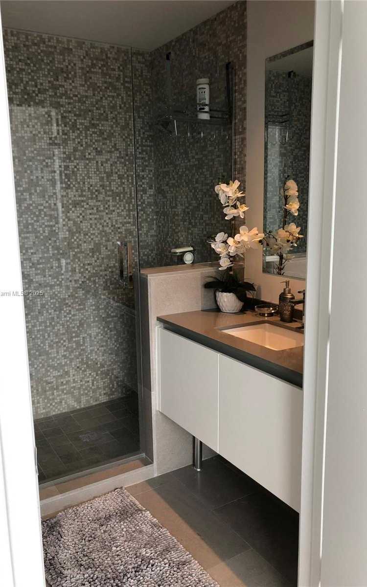 Small Image of 88 SOUTH WEST 7TH ST #2911, Miami Number 18