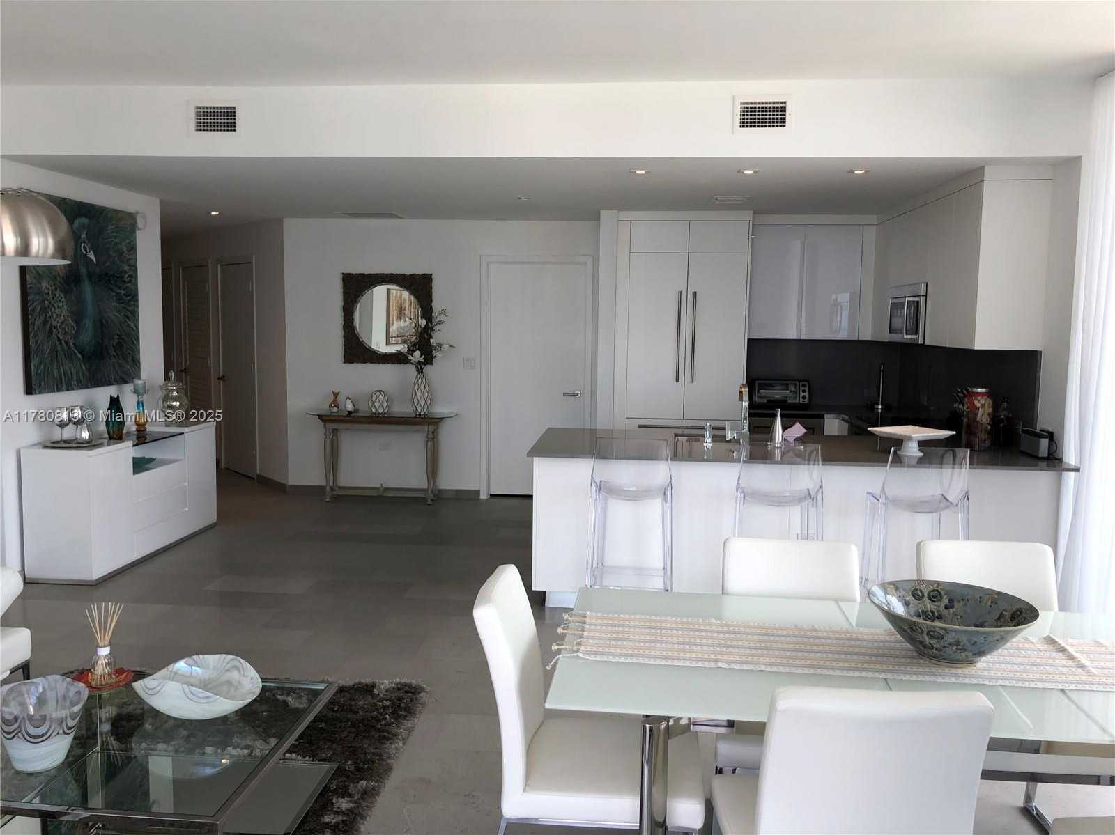 Small Image of 88 SOUTH WEST 7TH ST #2911, Miami Number 8