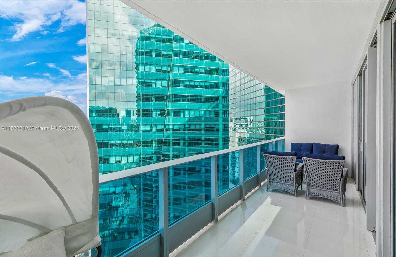 Small Image of 200 BISCAYNE BOULEVARD WAY #3912, Miami Number 16