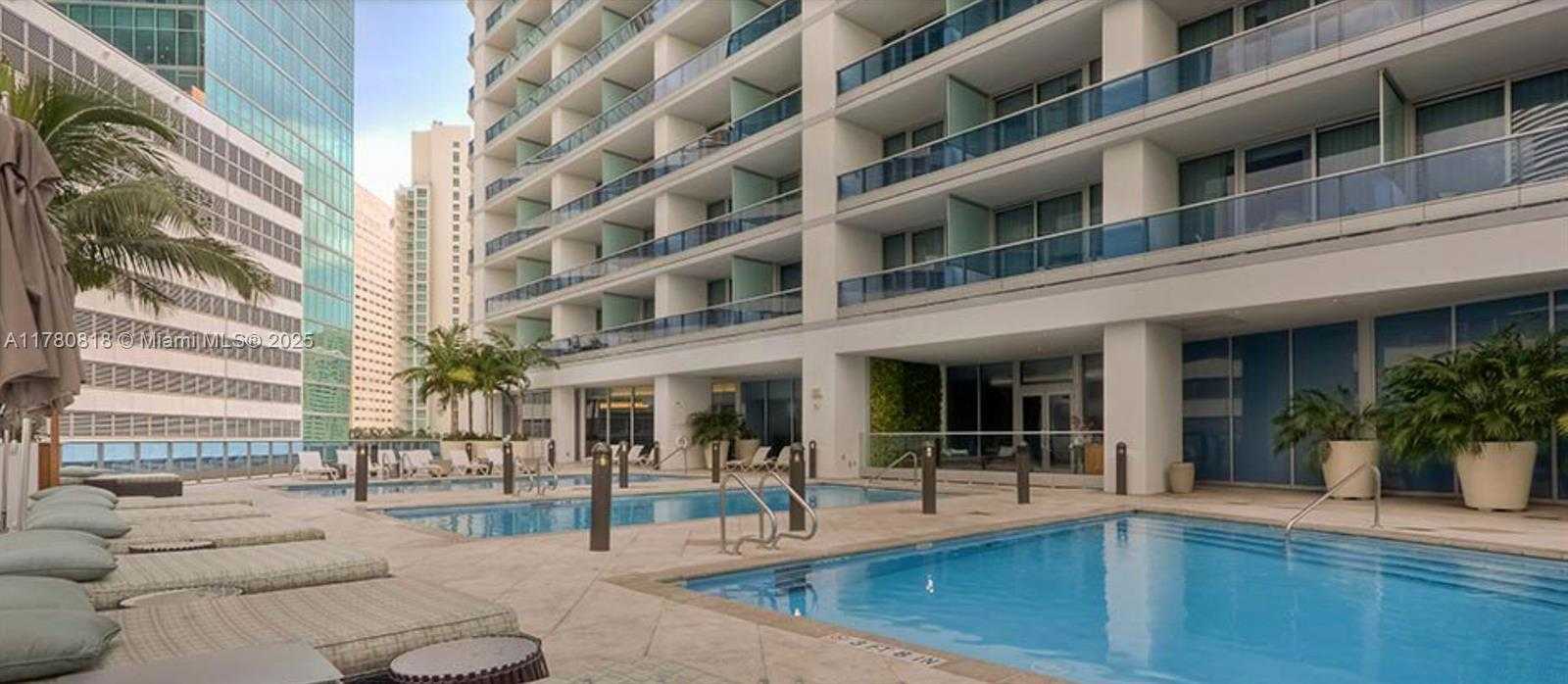 Small Image of 200 BISCAYNE BOULEVARD WAY #3912, Miami Number 26