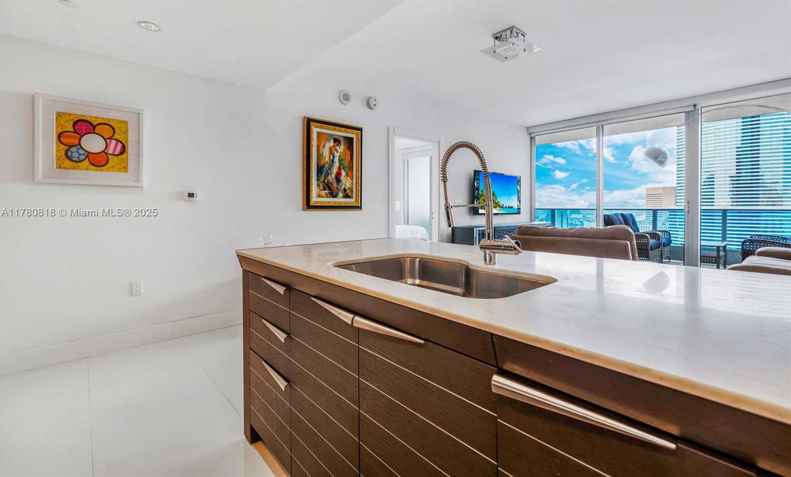 Small Image of 200 BISCAYNE BOULEVARD WAY #3912, Miami Number 3