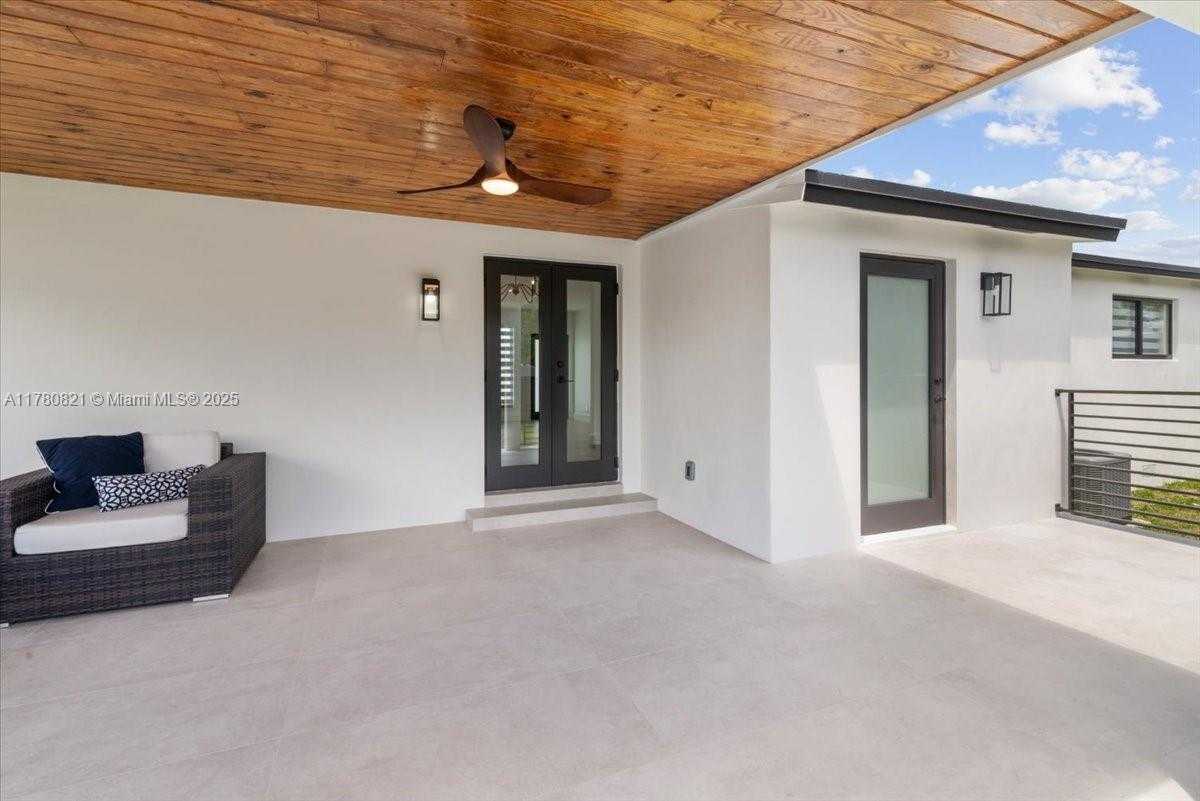 Small Image of 7750 SOUTH WEST 17TH TER, Miami Number 34