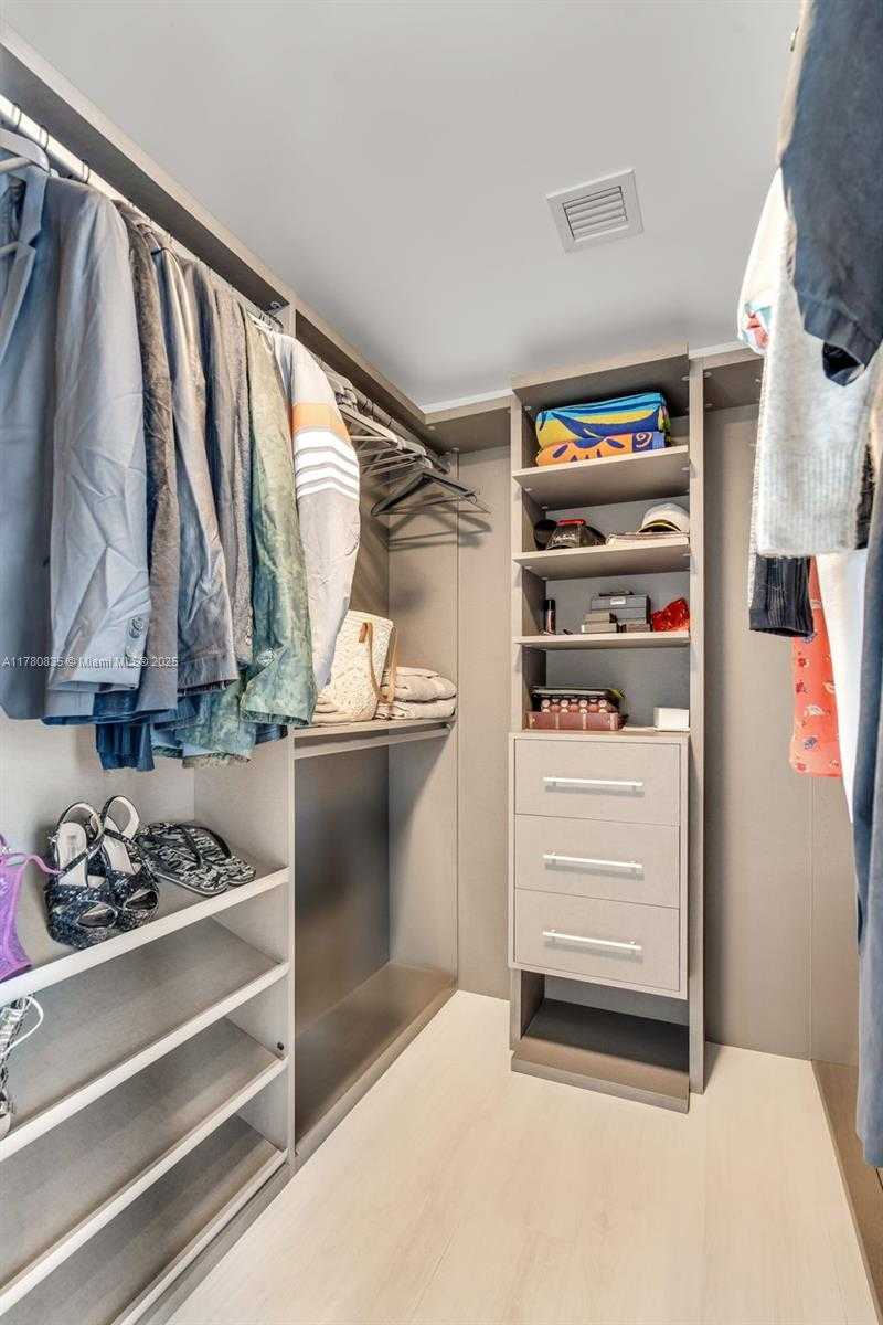 Small Image of 488 NORTH EAST 18TH ST #2812, Miami Number 23