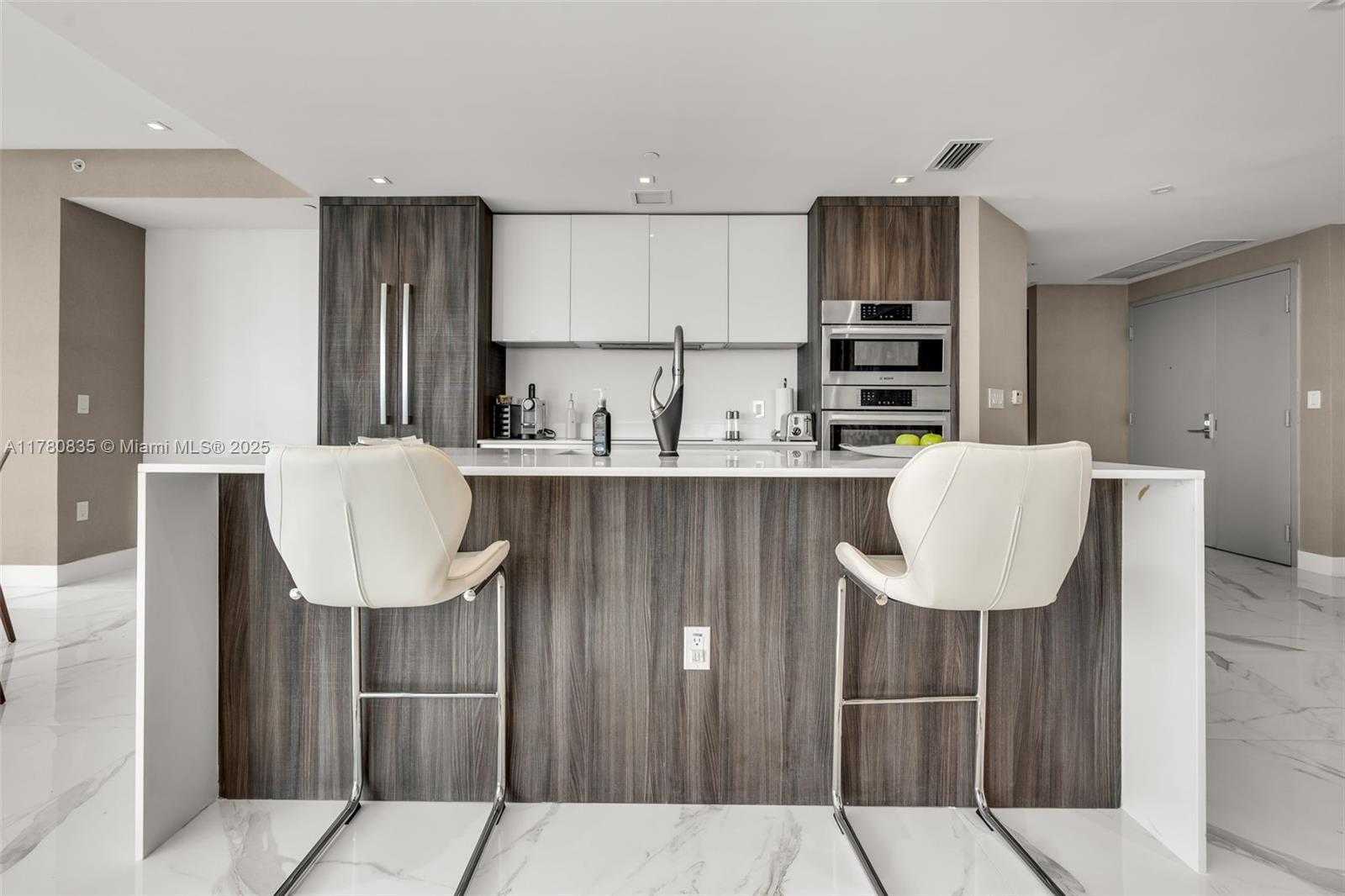 Small Image of 488 NORTH EAST 18TH ST #2812, Miami Number 8