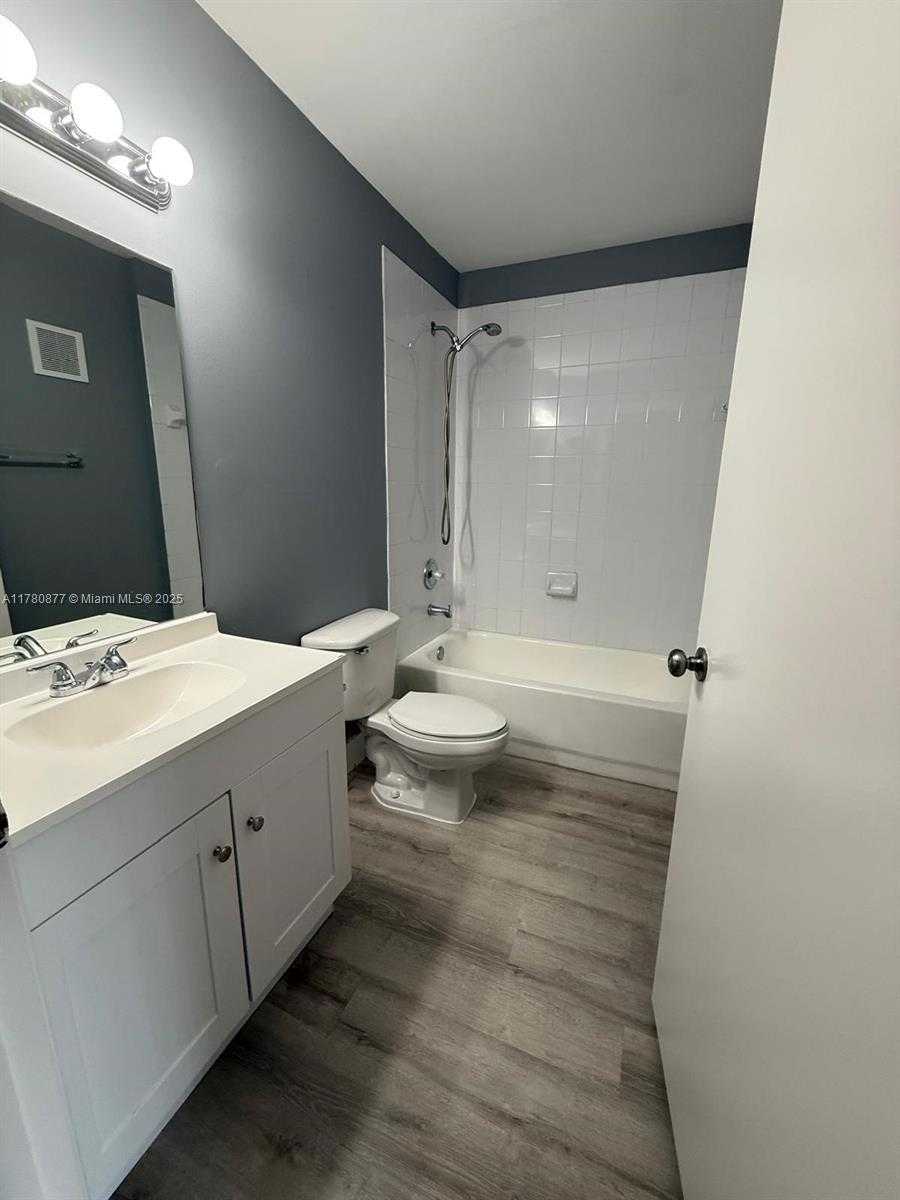 Small Image of 15741 SOUTH WEST 137TH AVE #204, Miami Number 11