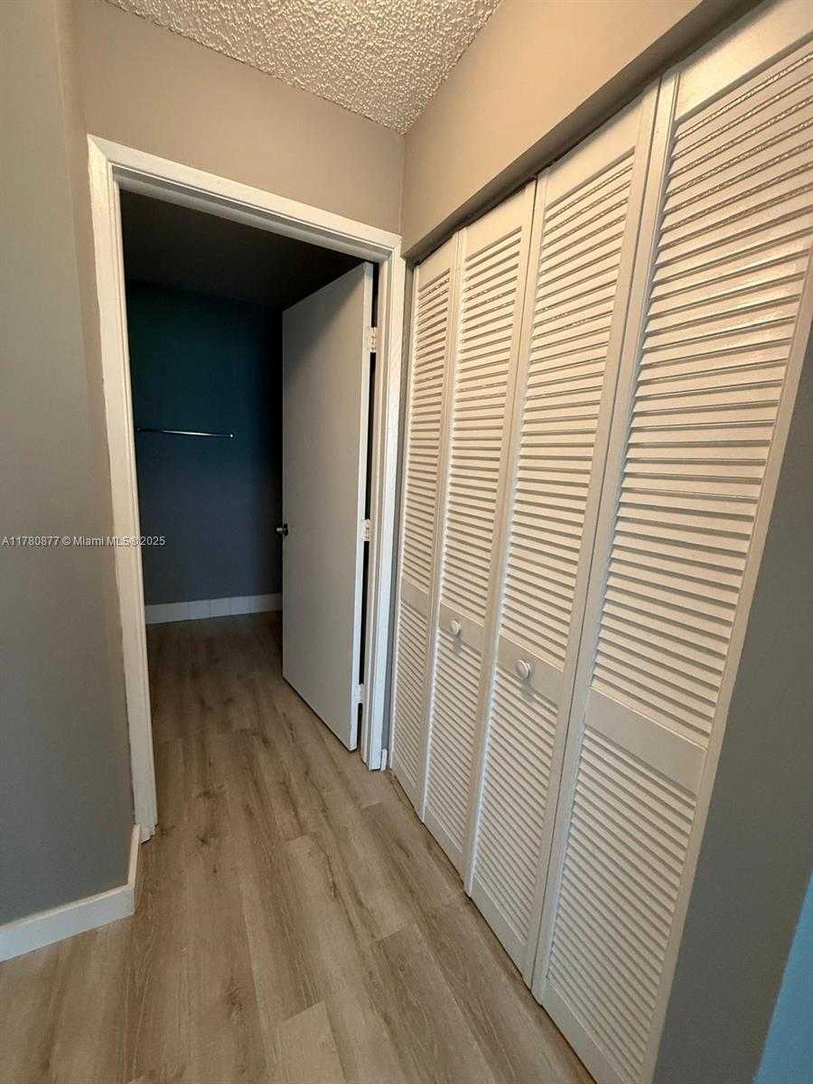Small Image of 15741 SOUTH WEST 137TH AVE #204, Miami Number 14