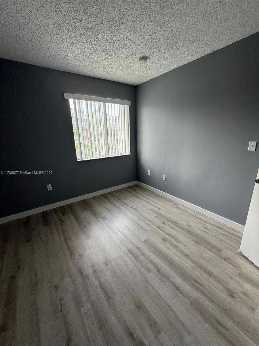Small Image of 15741 SOUTH WEST 137TH AVE #204, Miami Number 19