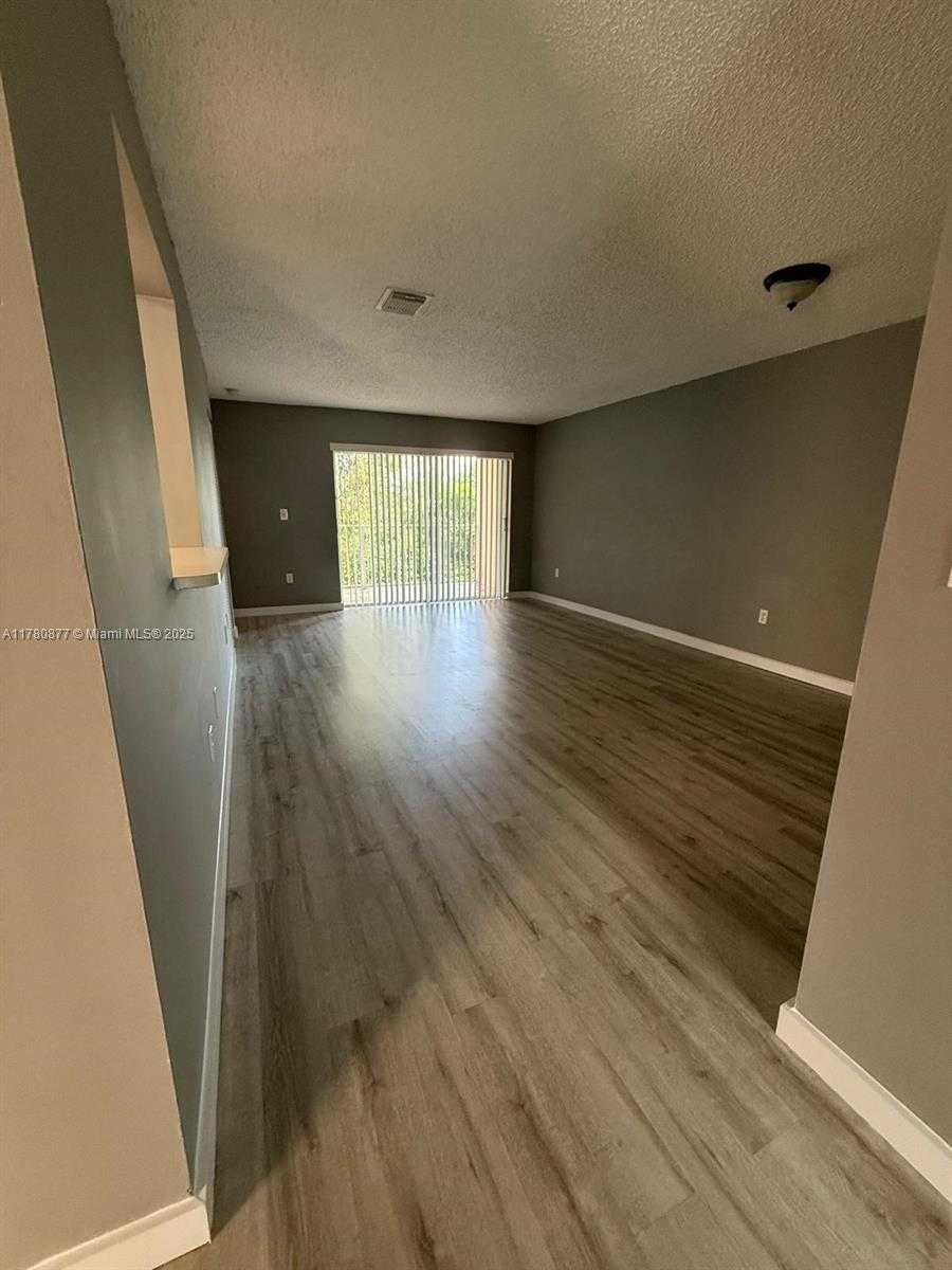 Small Image of 15741 SOUTH WEST 137TH AVE #204, Miami Number 22