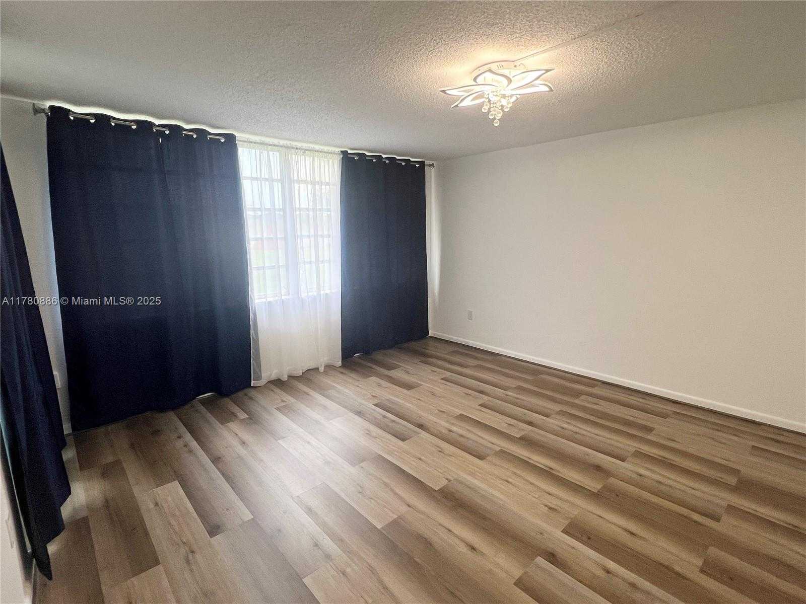 Small Image of 1750 NORTH EAST 191ST ST #111-2, Miami Number 14
