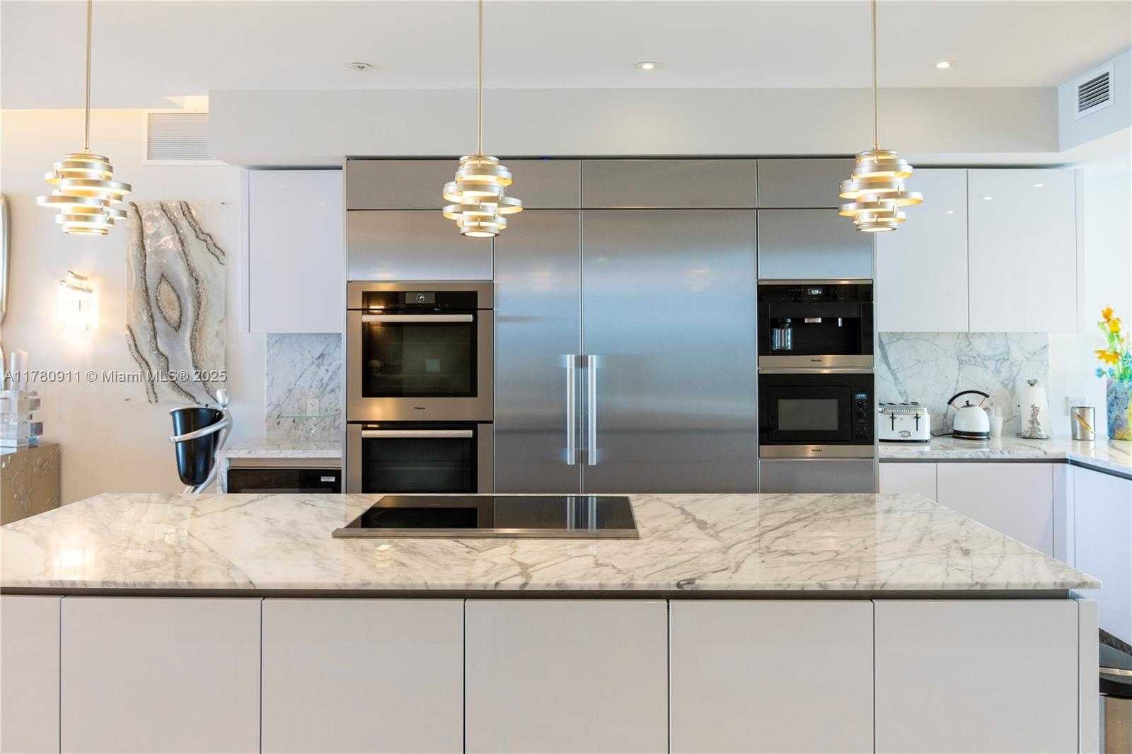 Small Image of 5000 ISLAND ESTATES DR #1407, Aventura Number 14