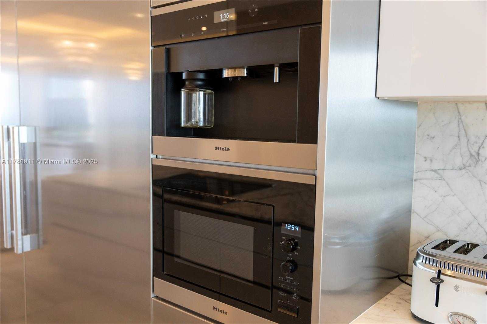 Small Image of 5000 ISLAND ESTATES DR #1407, Aventura Number 16