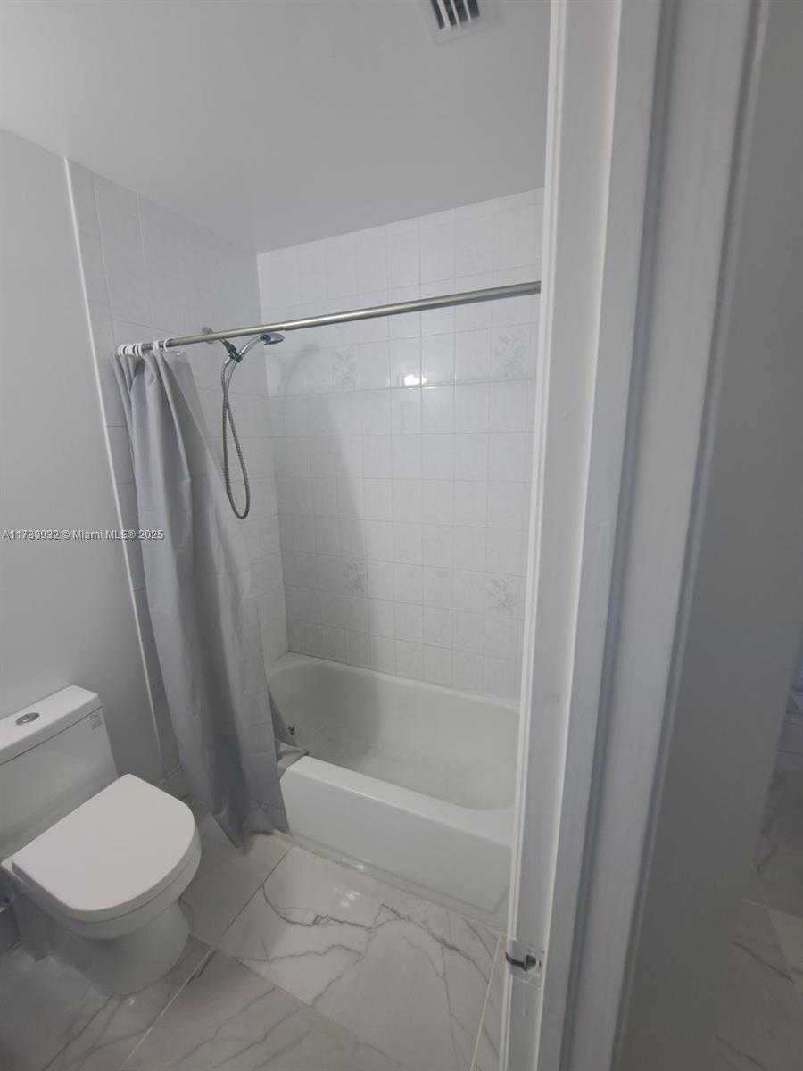 Small Image of 8725 SOUTH WEST 152ND AVE #325, Miami Number 16