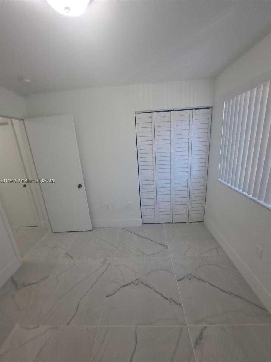 Small Image of 8725 SOUTH WEST 152ND AVE #325, Miami Number 22