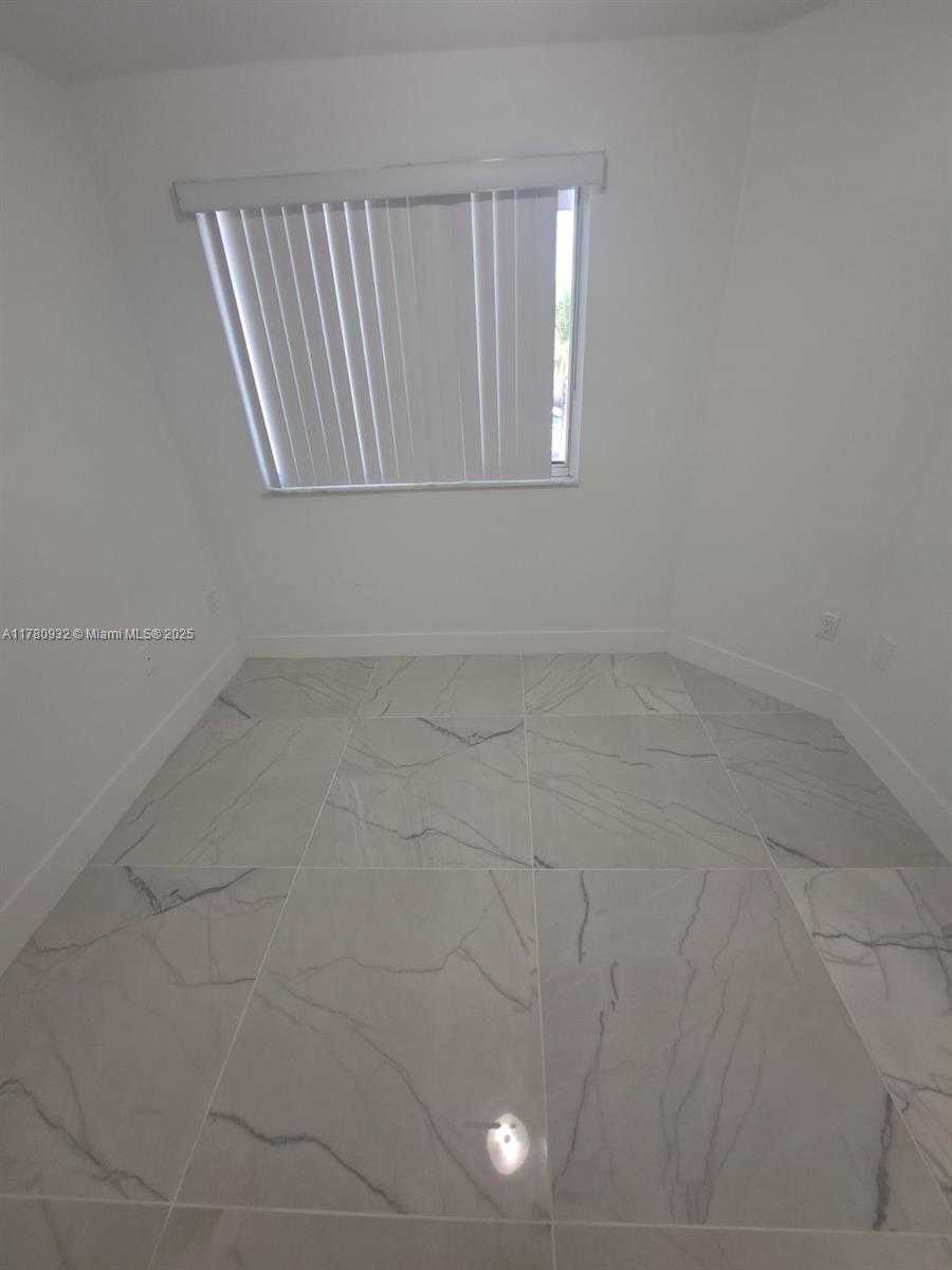 Small Image of 8725 SOUTH WEST 152ND AVE #325, Miami Number 27