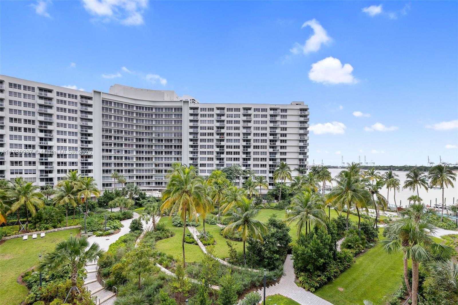 Small Image of 1500 BAY RD #N-1521, Miami Beach Number 5