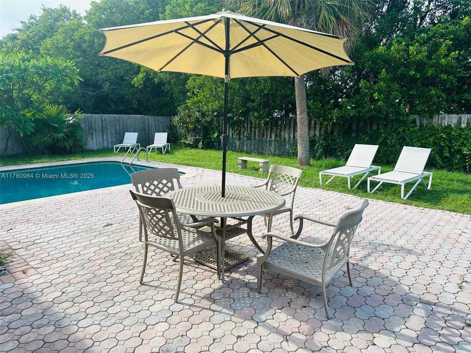 Small Image of 2741 NORTH EAST 53RD CT, Lighthouse Point Number 25