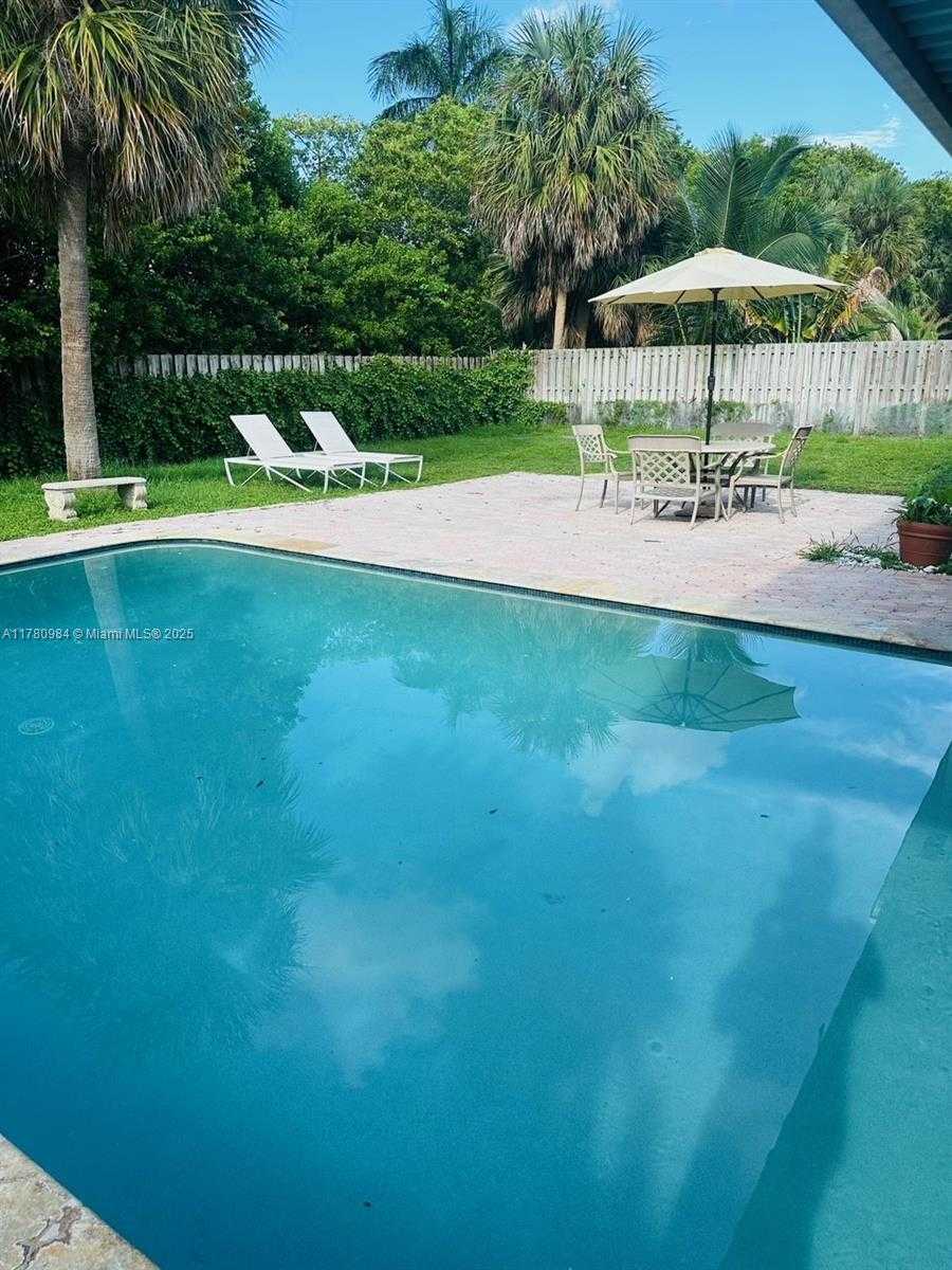 Small Image of 2741 NORTH EAST 53RD CT, Lighthouse Point Number 26