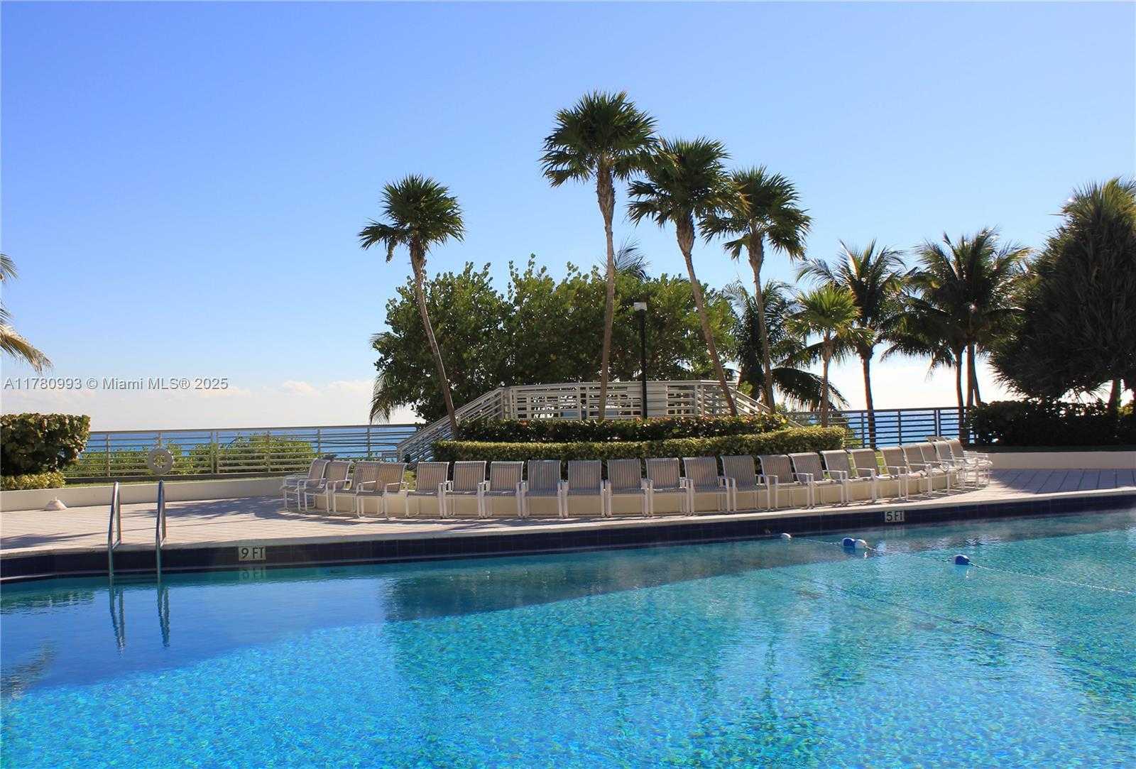 Small Image of 5151 COLLINS AV #924, Miami Beach Number 23